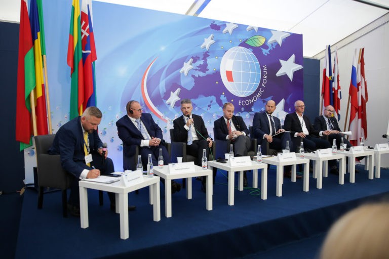 Reportaz prasowy, konferencja prasowa, debata ekonomiczna, dokumentacja firmowa, najlepsze zdjecie, fotozawodowo