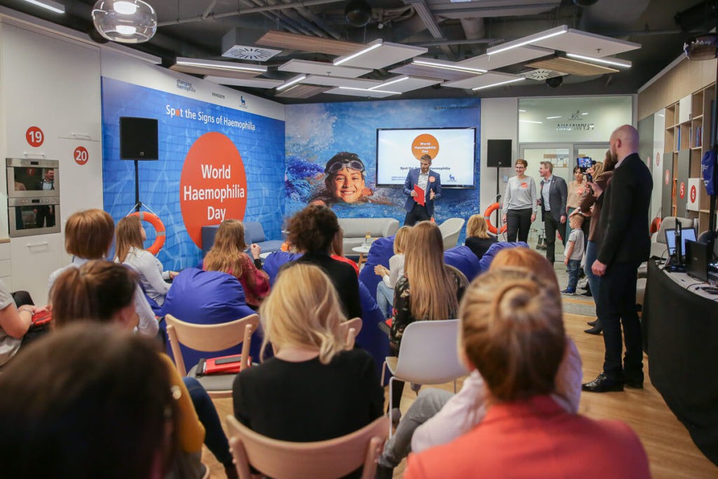 Dokumentacja fotograficzna dzialan firmowych, obchody wewnetrzne, event firmowy, ciekawe fotografie